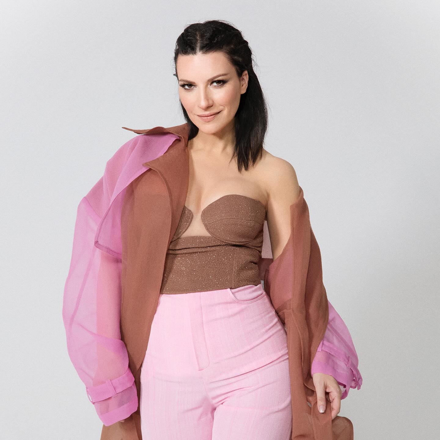 Laura Pausini y la Controversia de su Video 'Se Fue': ¿Censura o Provocación?